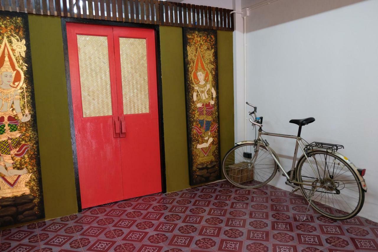 Tangmo House Hostel Chiang Mai Exterior photo